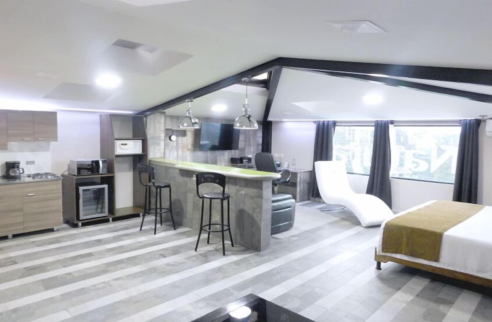 Hotel Provenza Garden 메딜린 외부 사진
