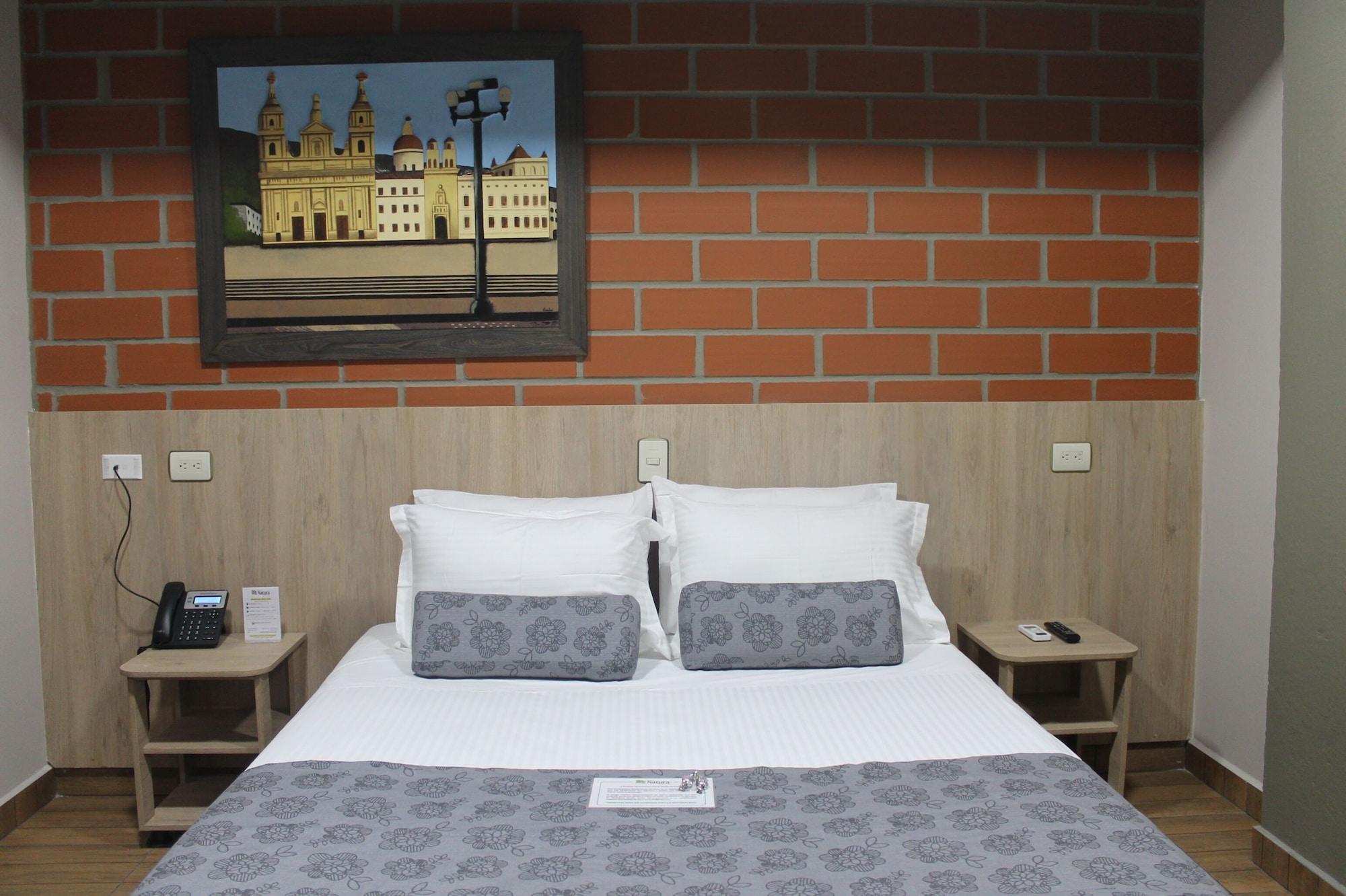 Hotel Provenza Garden 메딜린 외부 사진