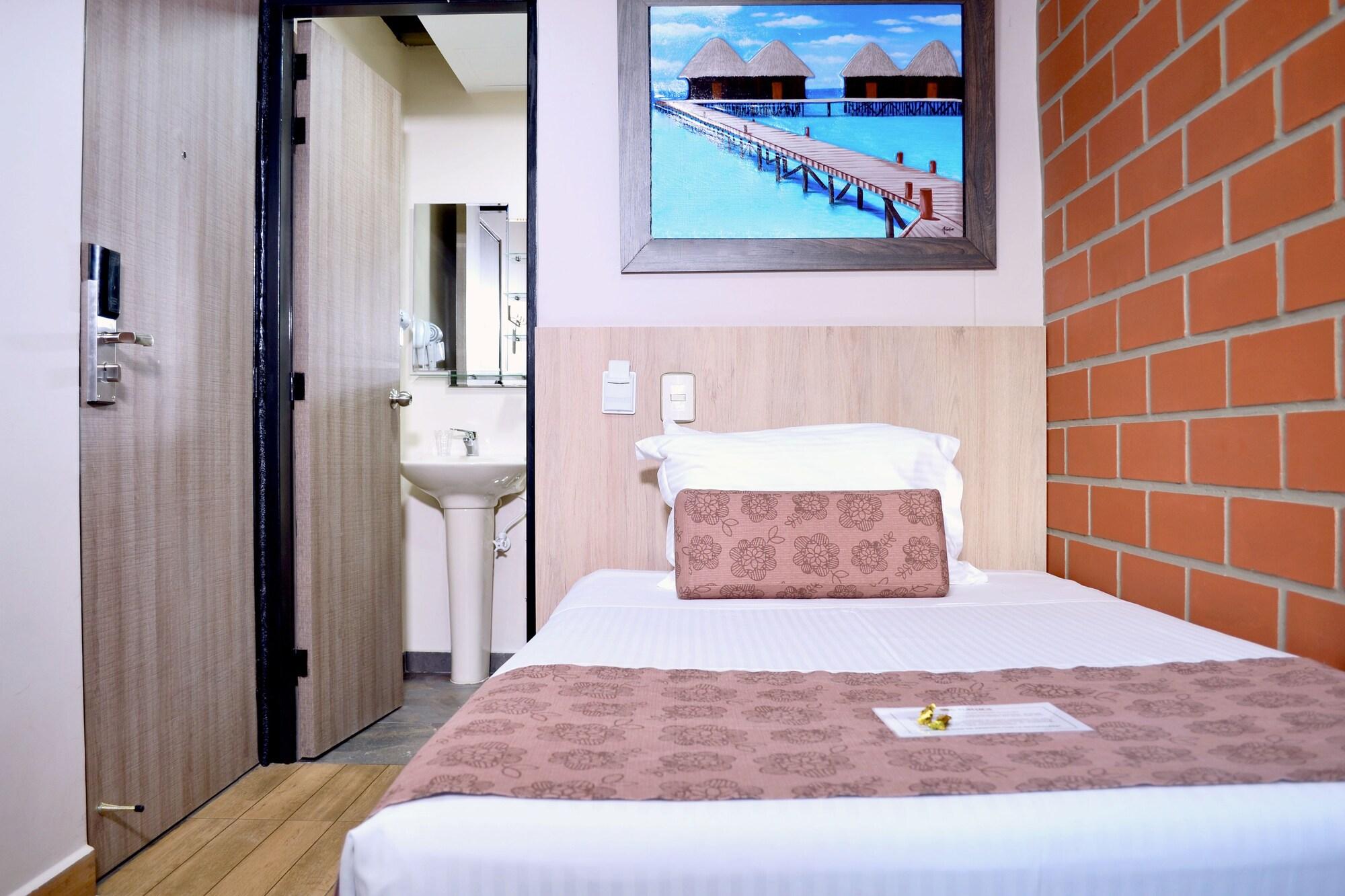 Hotel Provenza Garden 메딜린 외부 사진