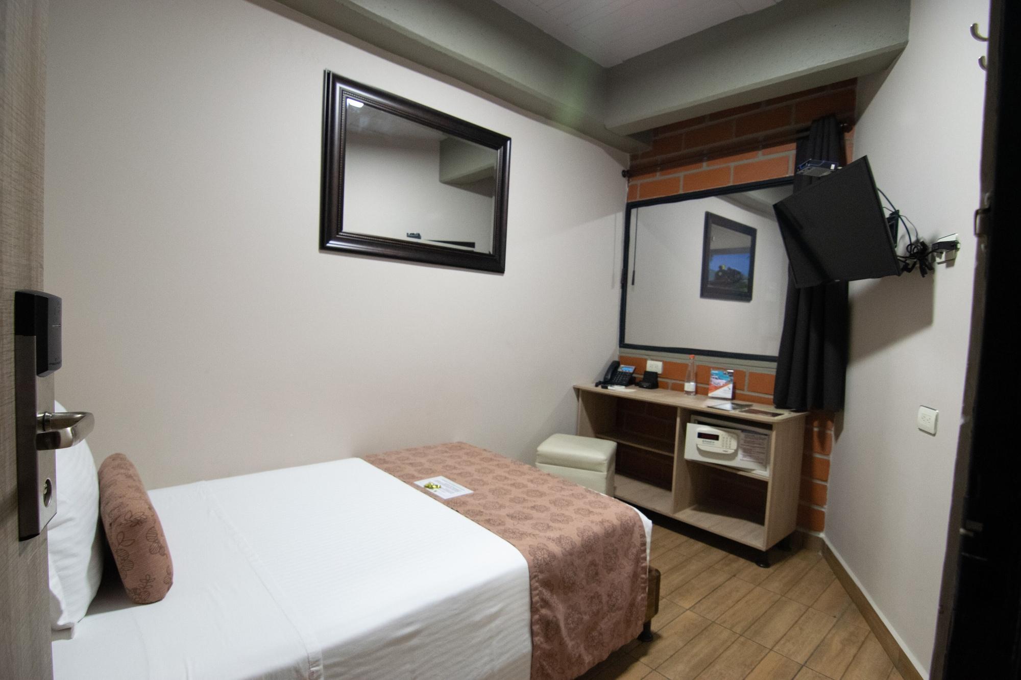 Hotel Provenza Garden 메딜린 외부 사진
