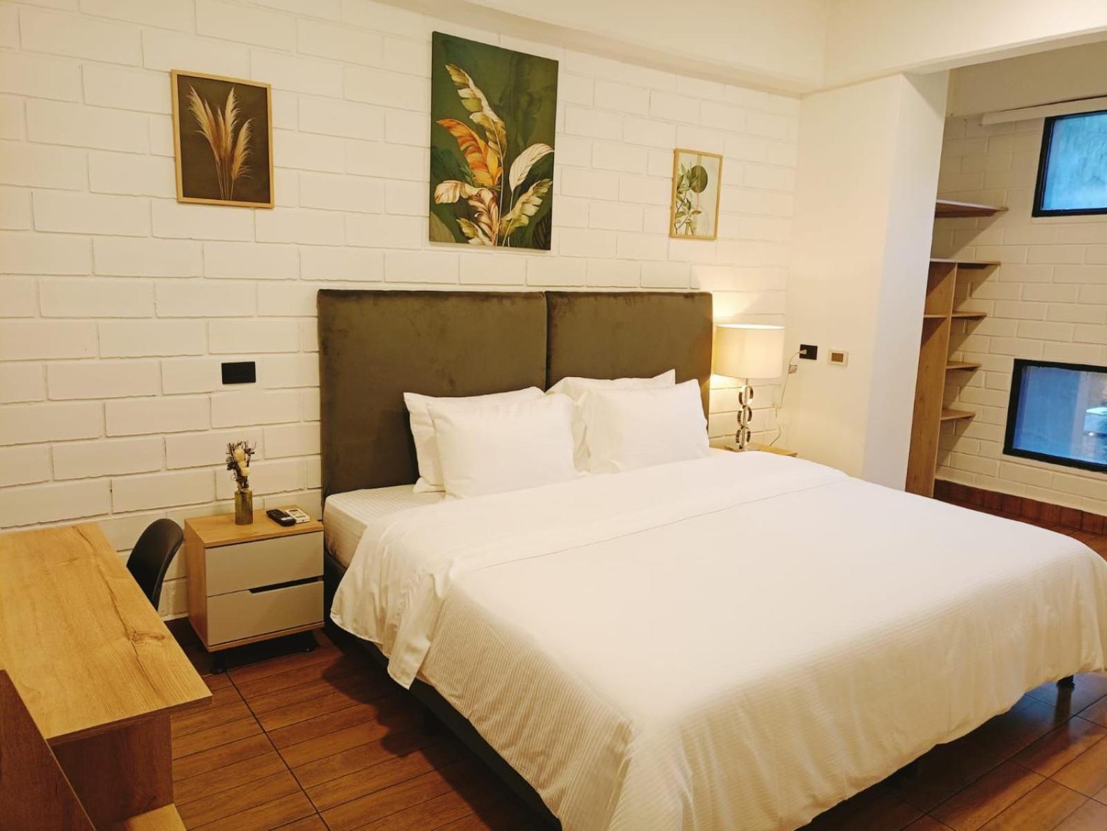 Hotel Provenza Garden 메딜린 외부 사진